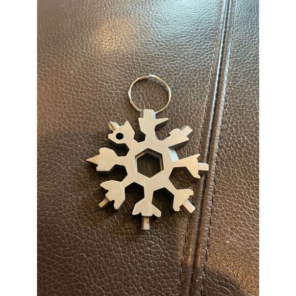 Stainless Steel Multi Tool Snowflake Keychain - Picture 6 of 8